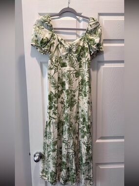 Green Floral Puff-Sleeve Maxi Dress - Women's
